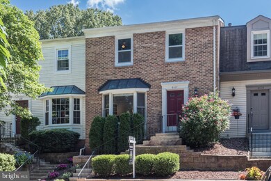 6107 Heron Pond Ct, Burke, VA 22015 - photo 2