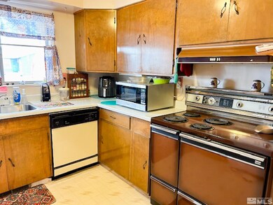 420 Th St, Lovelock, NV 89409 - photo 7