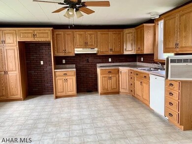 1630 Chalybeate Rd, Bedford, PA 15522 - photo 3