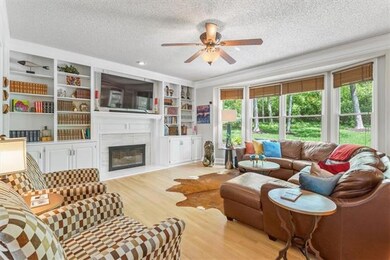 7821 Oakview Ln, Shawnee, KS 66216 - photo 7