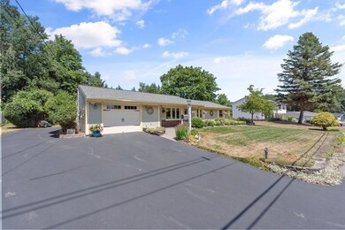 10 Bradford Rd, Hudson, MA 01749 - photo 4