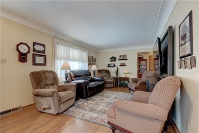 3316 Bel Aire Rd, Des Moines, IA 50310 - photo 5