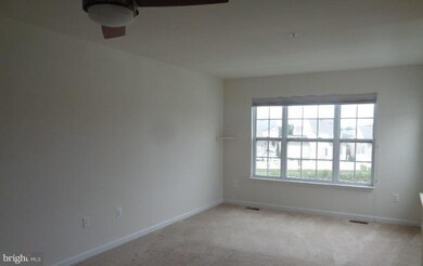 8459 Stansbury Lake Dr, Dundalk, MD 21222 - photo 7