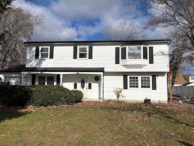 21 Hancock St, Islandia, NY 11749 - photo 3