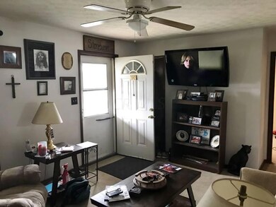 817 E Chestnut St, Lancaster, OH 43130 - photo 3