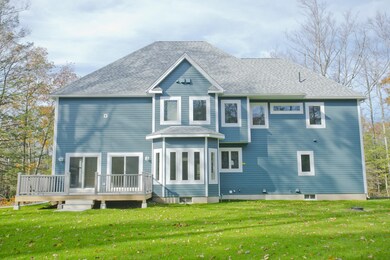 125 Lindenridge Rd, Amherst, MA 01002 - photo 3