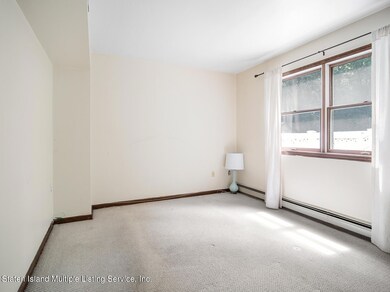 128 Blythe Place, Staten Island, NY 10306 - photo 5