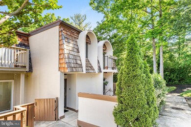 1619 Valencia Way, Reston, VA 20190 - photo 4