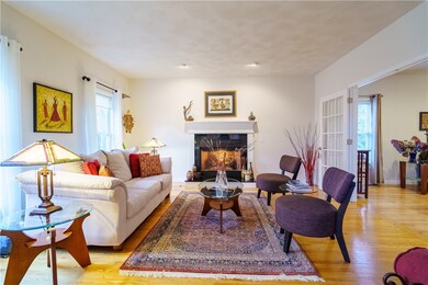 39 Bluebird Ln, Cranston, RI 02921 - photo 5