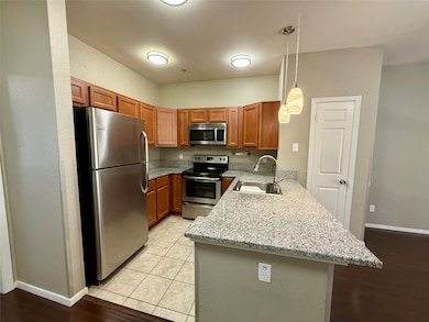 4800 W Lovers Ln unit 303C, Dallas, TX 75209 - photo 3