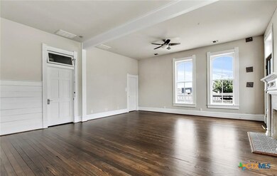 202 N Lbj Dr unit 202, San Marcos, TX 78666 - photo 2