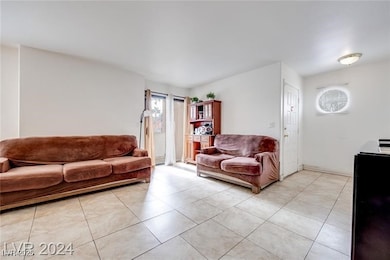Spacious living room!