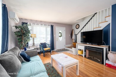 114 Washington Ave E, Rensselaer, NY 12144 - photo 4