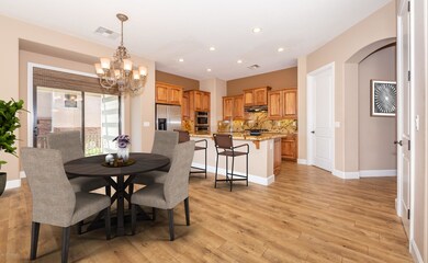 005_Kitchen and Dining Area VS