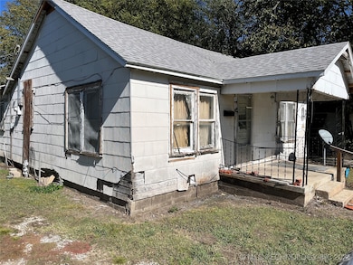 612 W 5th St, Ada, OK 74820 - photo 2