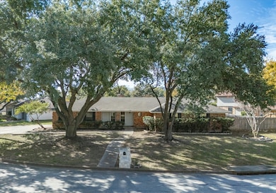 7124 Meadow Park N, North Richland Hills, TX 76180 - photo 2