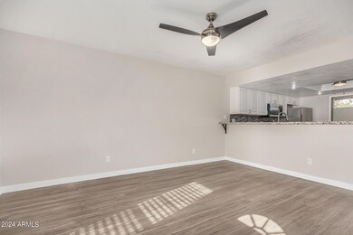 2424 E TRACY LN 1