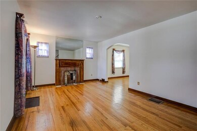 Large Living Room with beautiful hardwood!