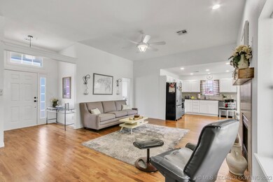 3512 S 214th East Ave, Broken Arrow, OK 74014 - photo 6