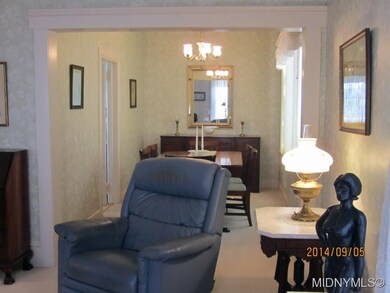 LIVING ROOM TO DINING ROOM