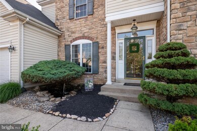 1989 Strathmore Dr, MacUngie, PA 18062 - photo 3