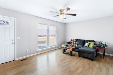 583 Pinewood Cir-2