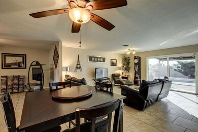 Dining area 2