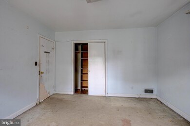 6207 Pioneer Dr, Baltimore, MD 21214 - photo 4