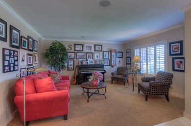 002_Living Room