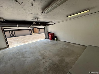 5216 Brett Ct unit 53, West Bloomfield, MI 48322 - photo 4