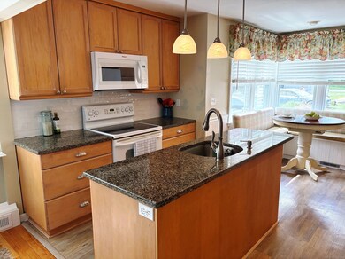 Kitchen W.Isle