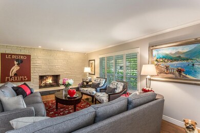 3711 E Elm-4