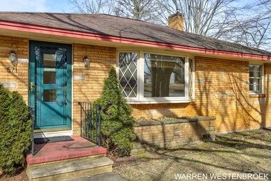 3-web-or-mls-571-w-29th-st