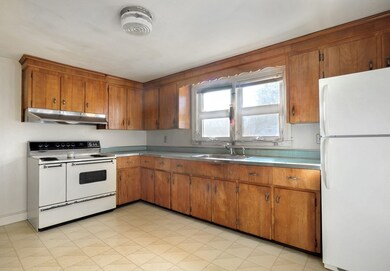 23 Dorr St, Randolph, MA 02368 - photo 5