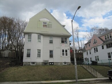 36 Paine St, Worcester, MA 01605 - photo 4