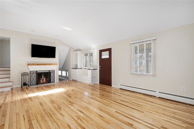 10 Virginia Rd, Barrington, RI 02806 - photo 4
