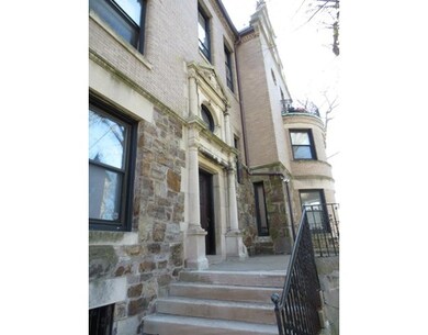 344 Tappan St unit 2, Brookline, MA 02445 - photo 2