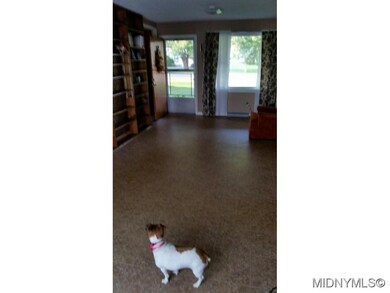 Sunroom/Entrance