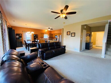 2341 Meadow Bend Dr, Columbus, IN 47201 - photo 4