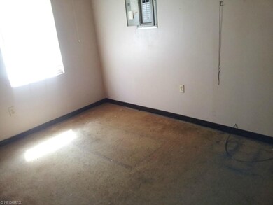 5112 Farr Ave, Lorain, OH 44055 - photo 4