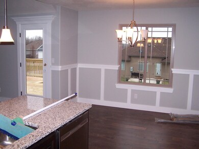 1669 E Thoroughfare Dr, Republic, MO 65738 - photo 2