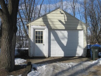 1828 S Fish Hatchery Rd, Fitchburg, WI 53575 - photo 3