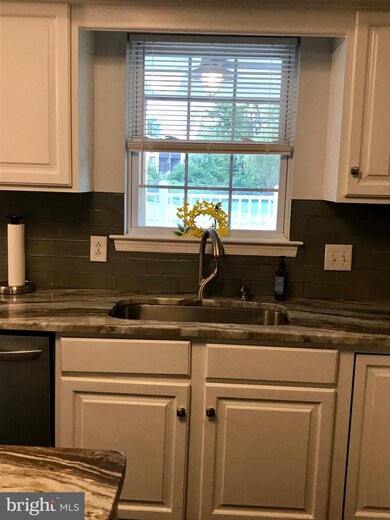 4366 Hillside Rd, Reading, PA 19606 - photo 4