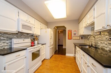 9240 Gross Point Rd unit 107C, Skokie, IL 60077 - photo 5