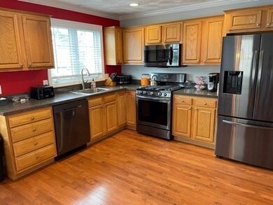 6 Lancaster St, Haverhill, MA 01830 - photo 6