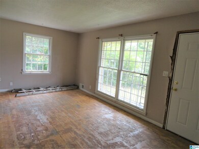 2537 6th St NE, Center Point, AL 35215 - photo 3