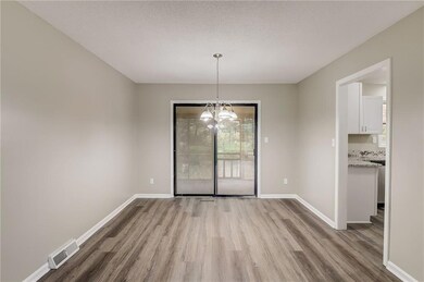 501 W Olive St, Raymore, MO 64083 - photo 6