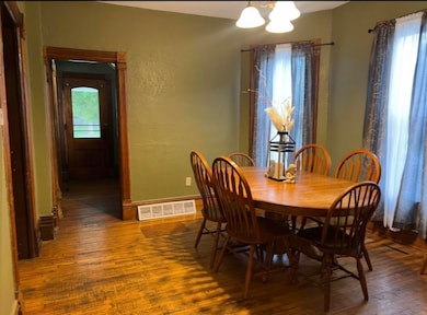 514 S Main St, Fayette, IA 52142 - photo 2