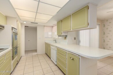 10905 W Cameo Dr, Sun City, AZ 85351 - photo 3