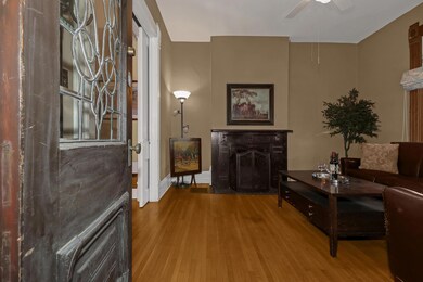 Parlor / Living Room